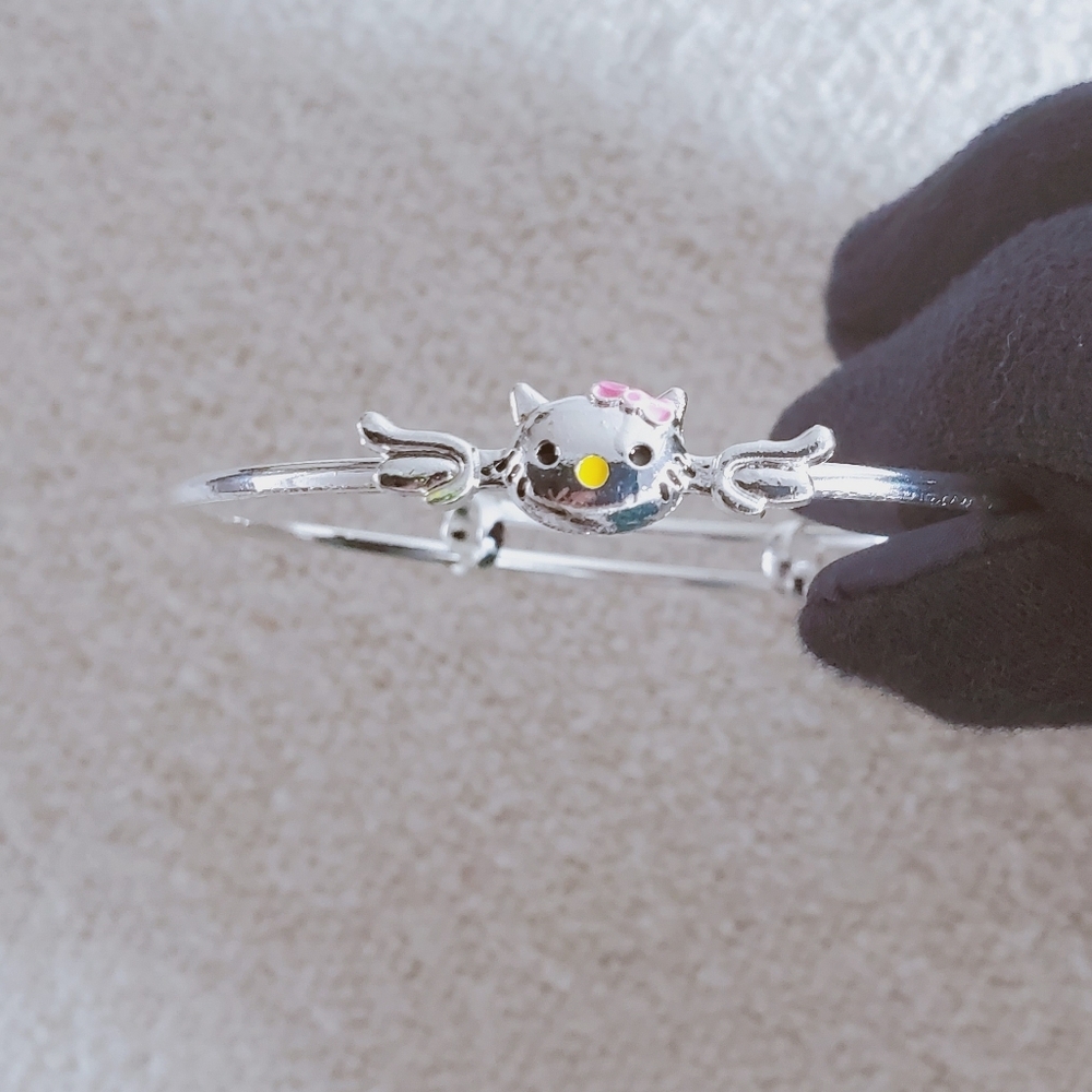 HELLO KITTY SANRIO Adjustable Bangle Bracelet- Brand New